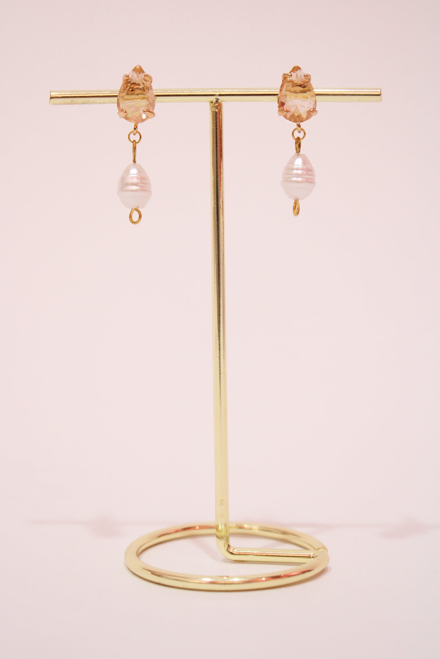 Elegance powder gold/pearl earrings